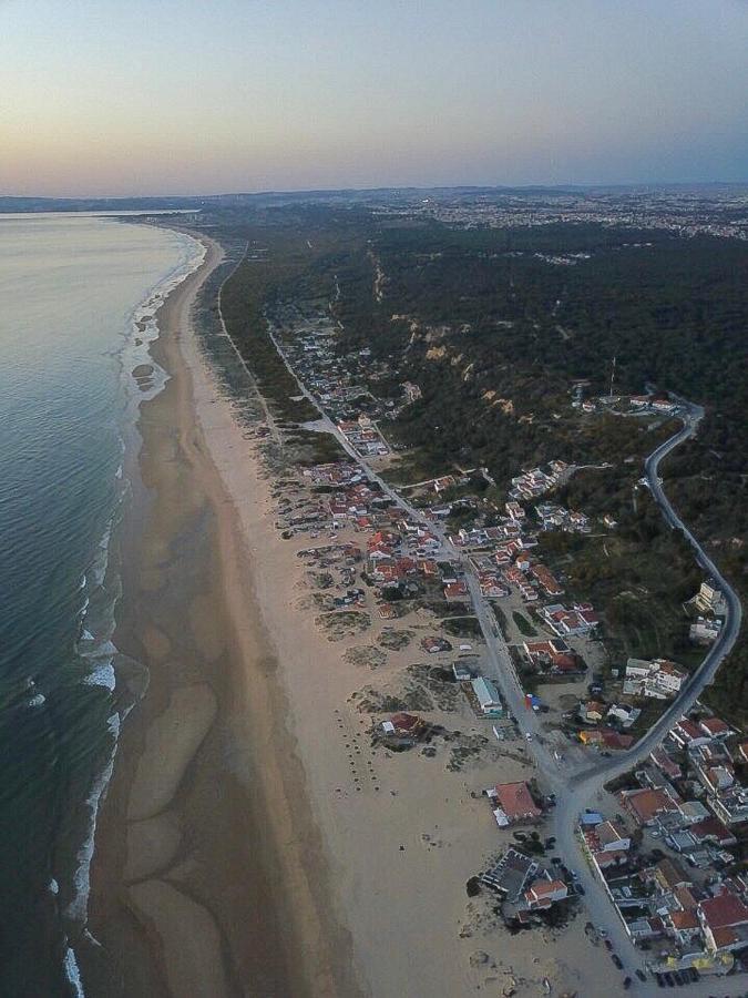 Rock'S Beach Spot Suit Costa de Caparica Eksteriør billede